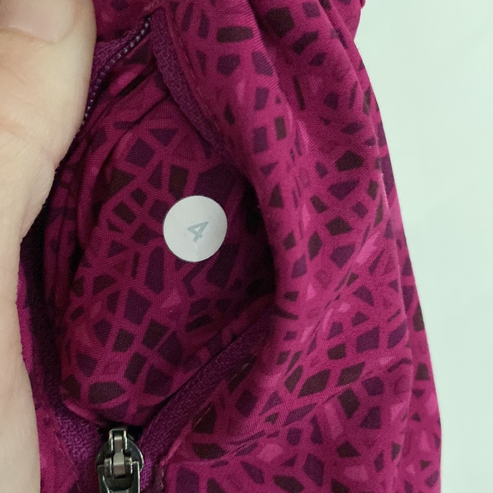 Lululemon Tracker Shorts - Size 4 - image 5